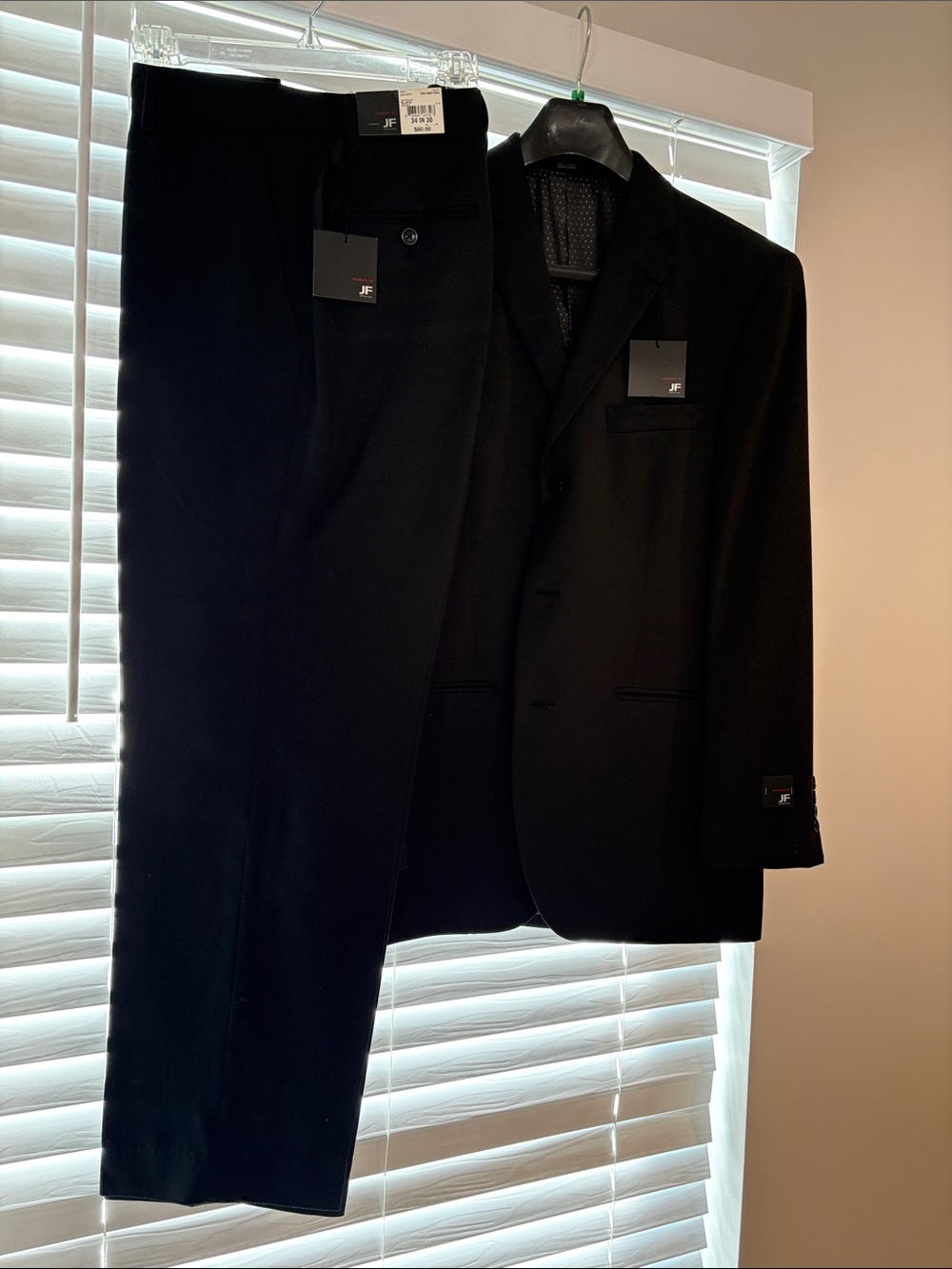 jf j.ferrar Black Men’s Suit.  New with tags.